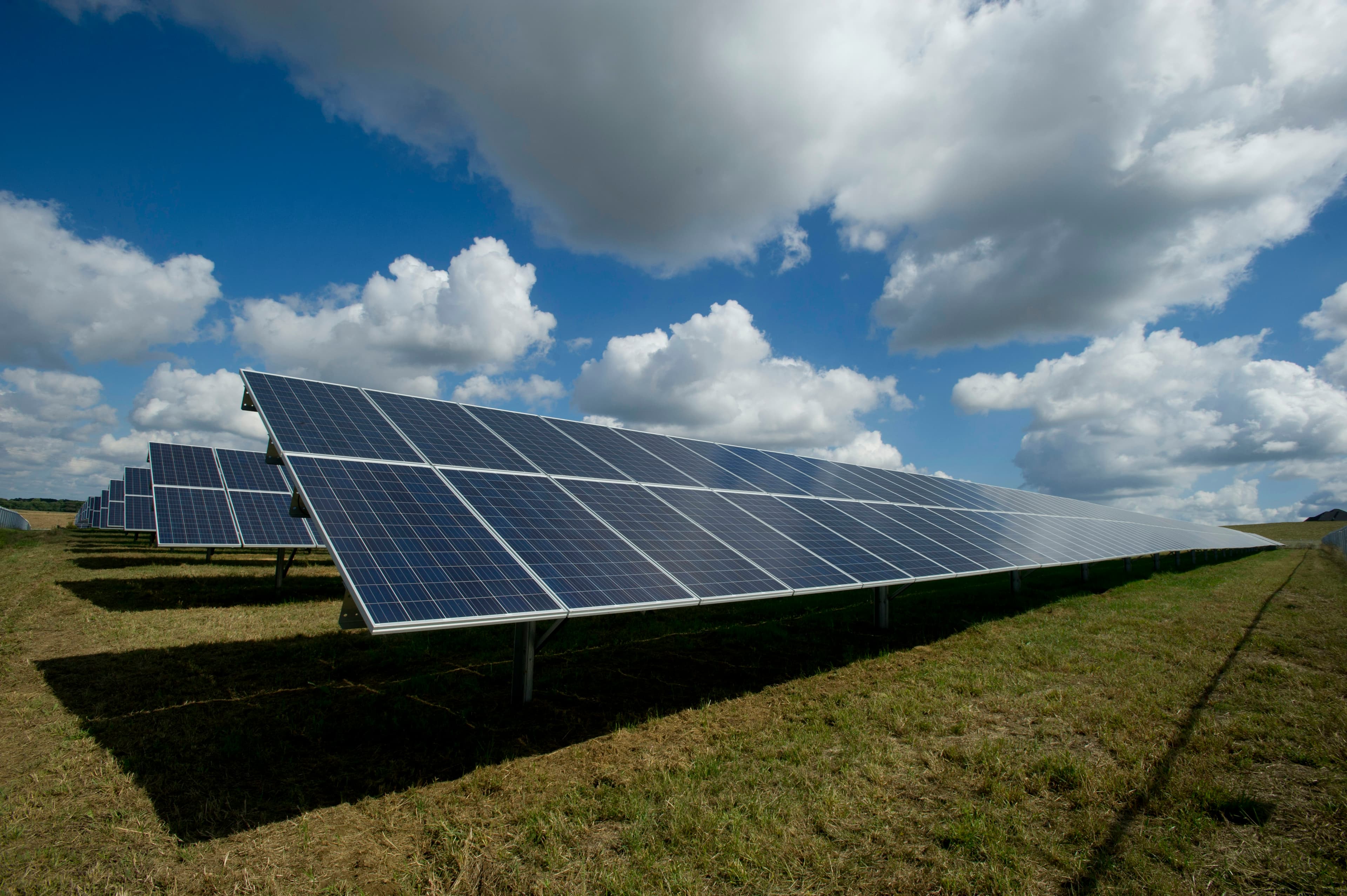 Desiccant Dry Rooms for Lithium Battery Manufacturing: The -40°C Dew Point Challenge